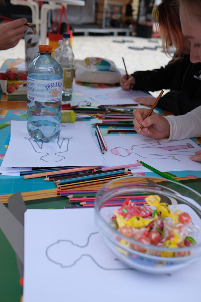 2025, bunte Portraits